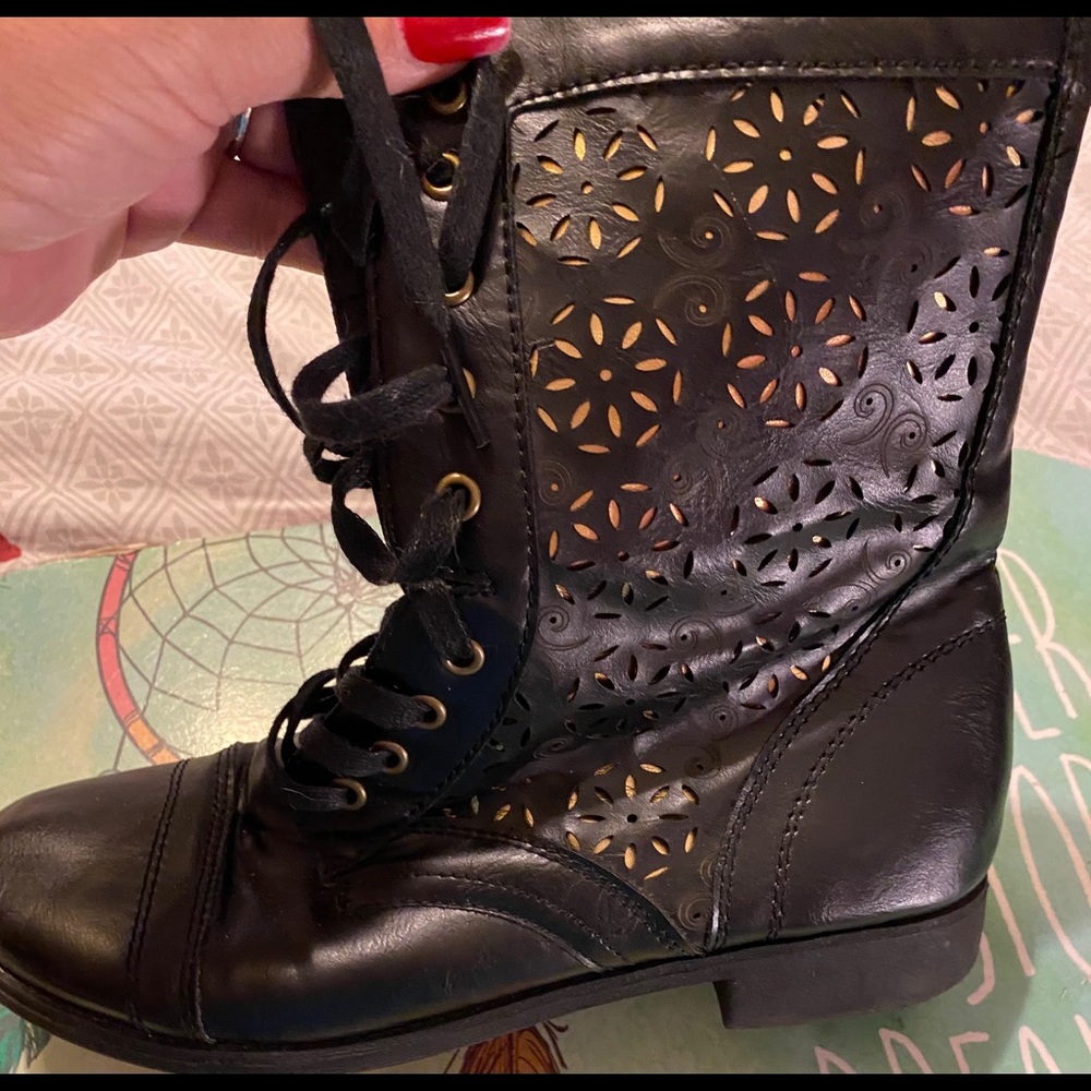 Women’s Black/ Gold Booties  Sz 8